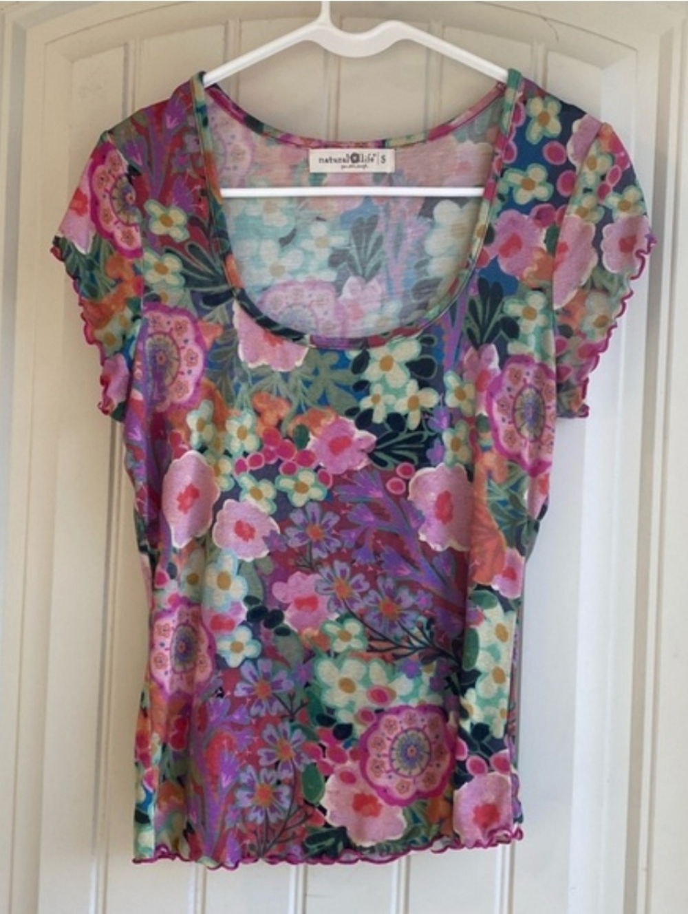 Natural Life Devon Butter Soft Painted Garden boho floral lettuce trim tee, S/ M - Picture 3 of 10